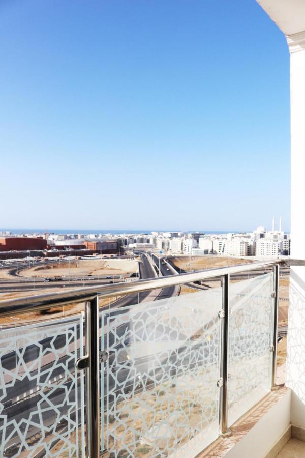 Roza Hotel Apartments مسقط المظهر الخارجي الصورة