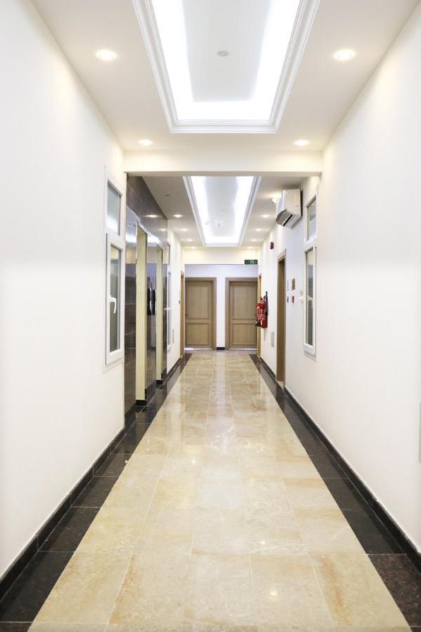 Roza Hotel Apartments مسقط المظهر الخارجي الصورة